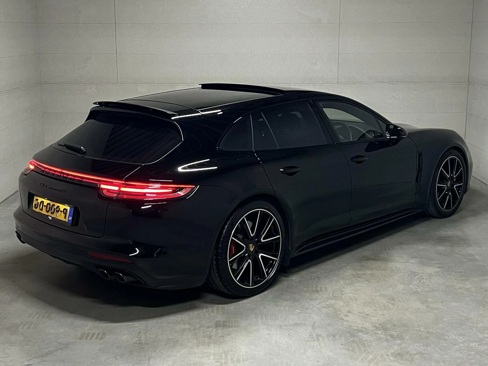 Hoofdafbeelding Porsche Panamera