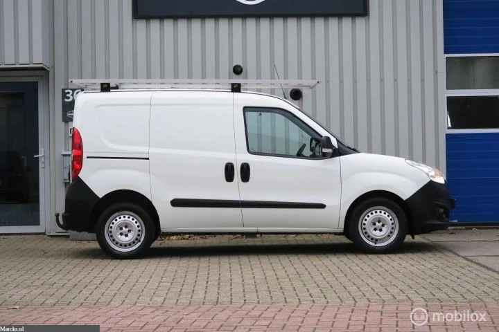 Hoofdafbeelding Opel Combo