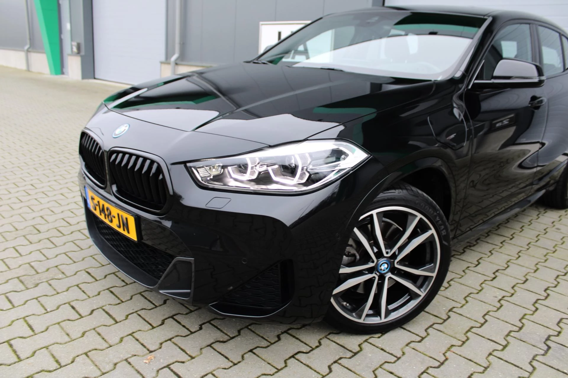 Hoofdafbeelding BMW X2