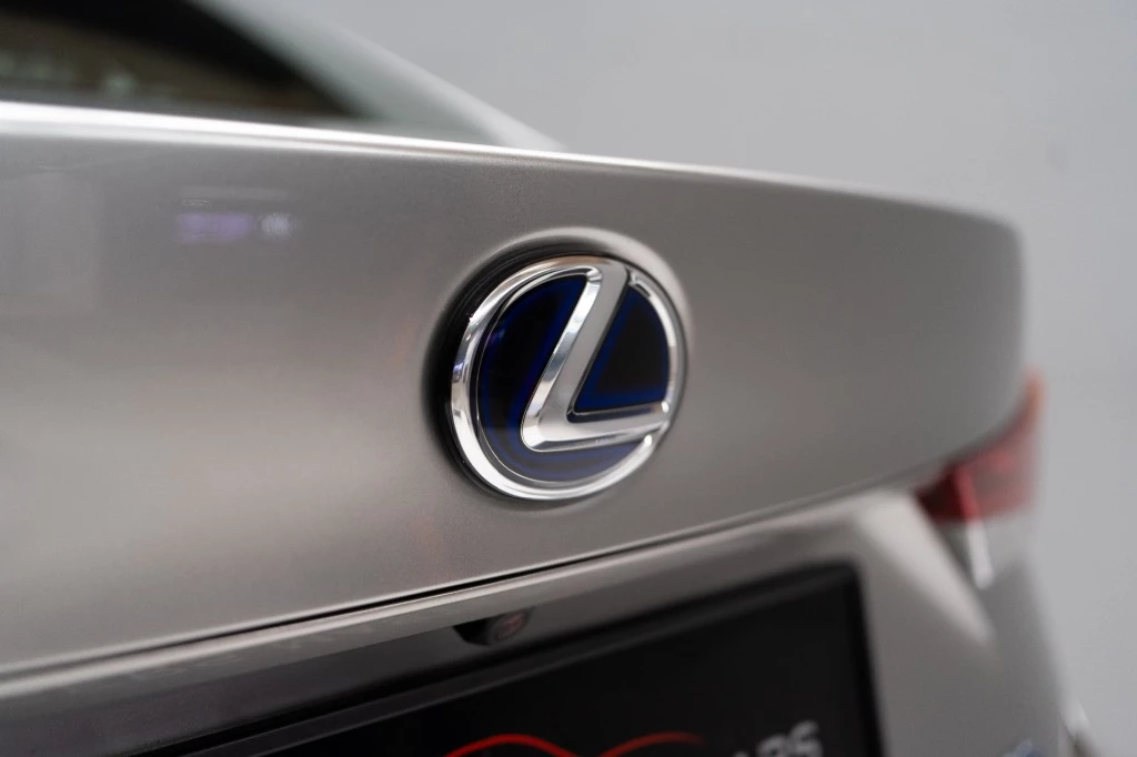 Hoofdafbeelding Lexus IS