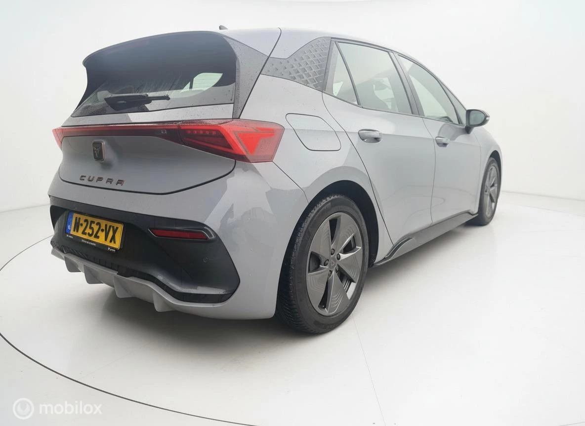 Hoofdafbeelding CUPRA Born