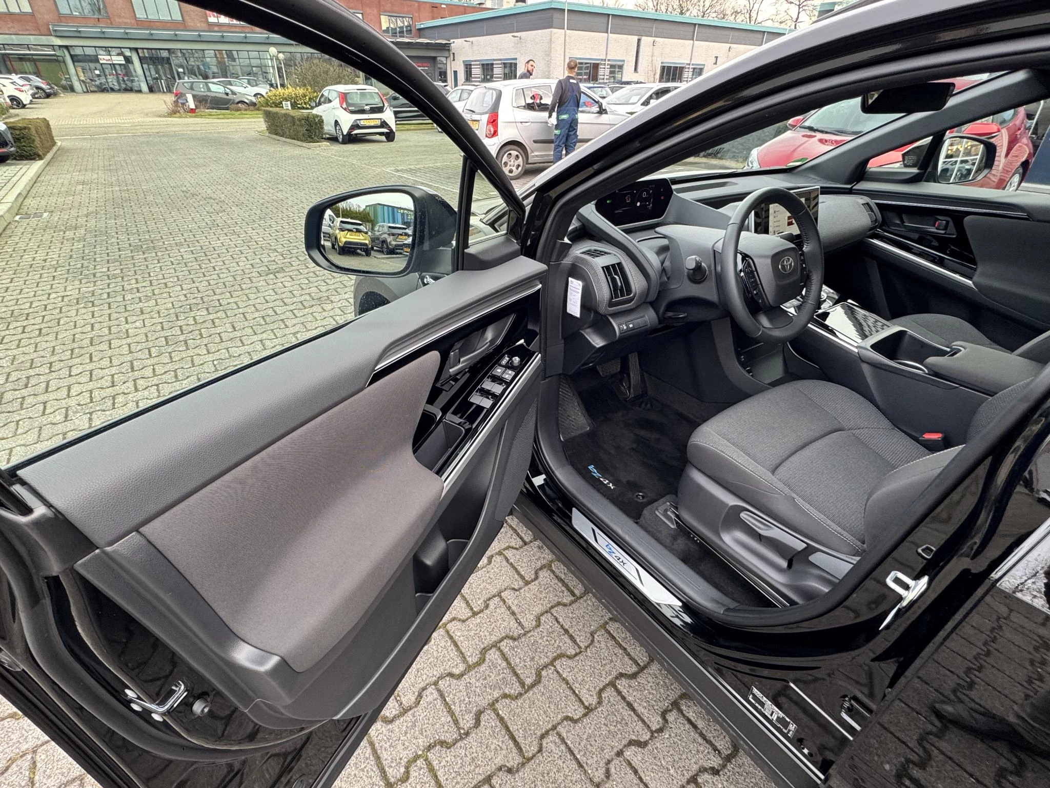 Hoofdafbeelding Toyota bZ4X