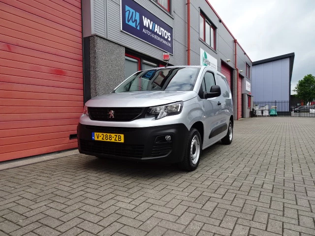 Hoofdafbeelding Peugeot Partner