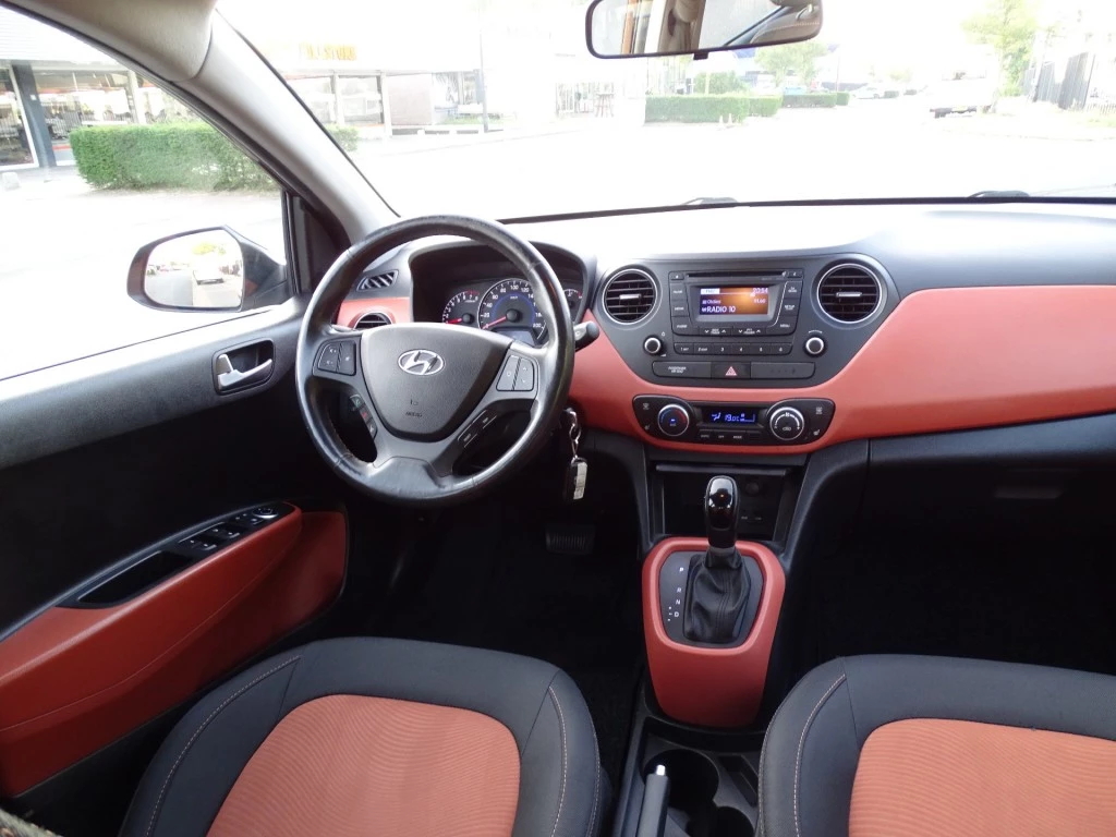 Hoofdafbeelding Hyundai i10