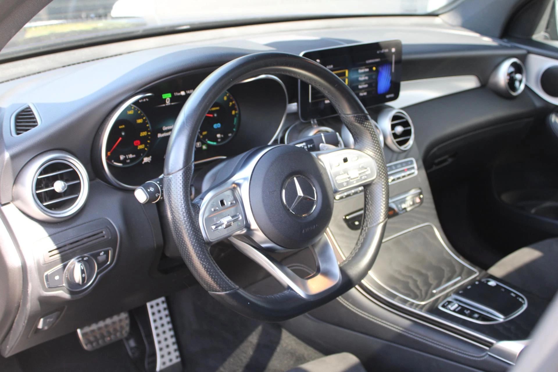 Hoofdafbeelding Mercedes-Benz GLC
