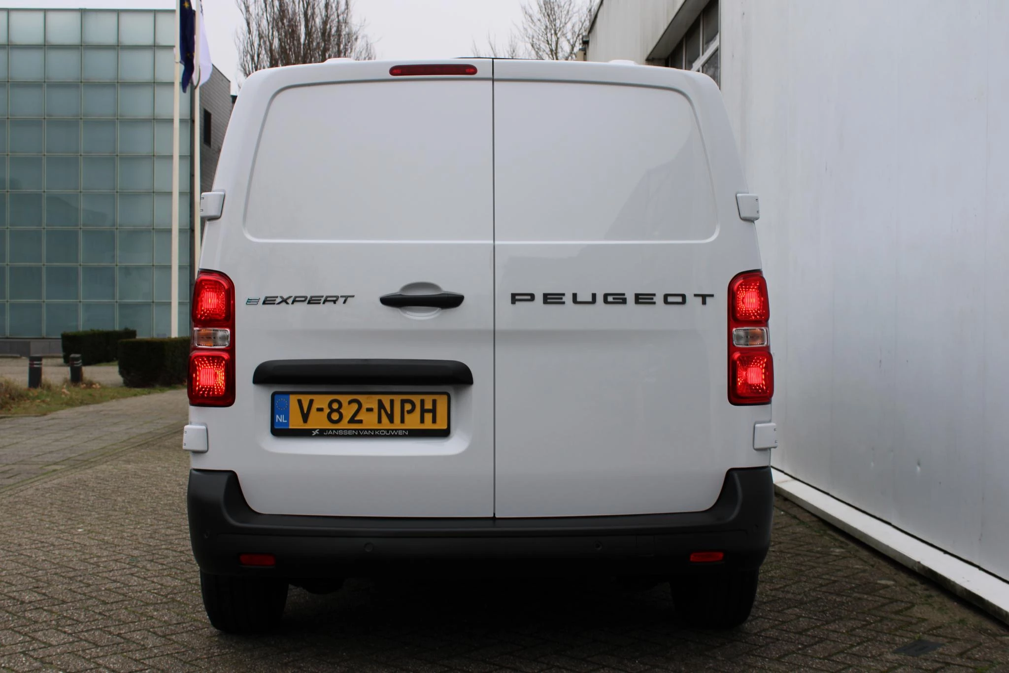 Hoofdafbeelding Peugeot e-Expert