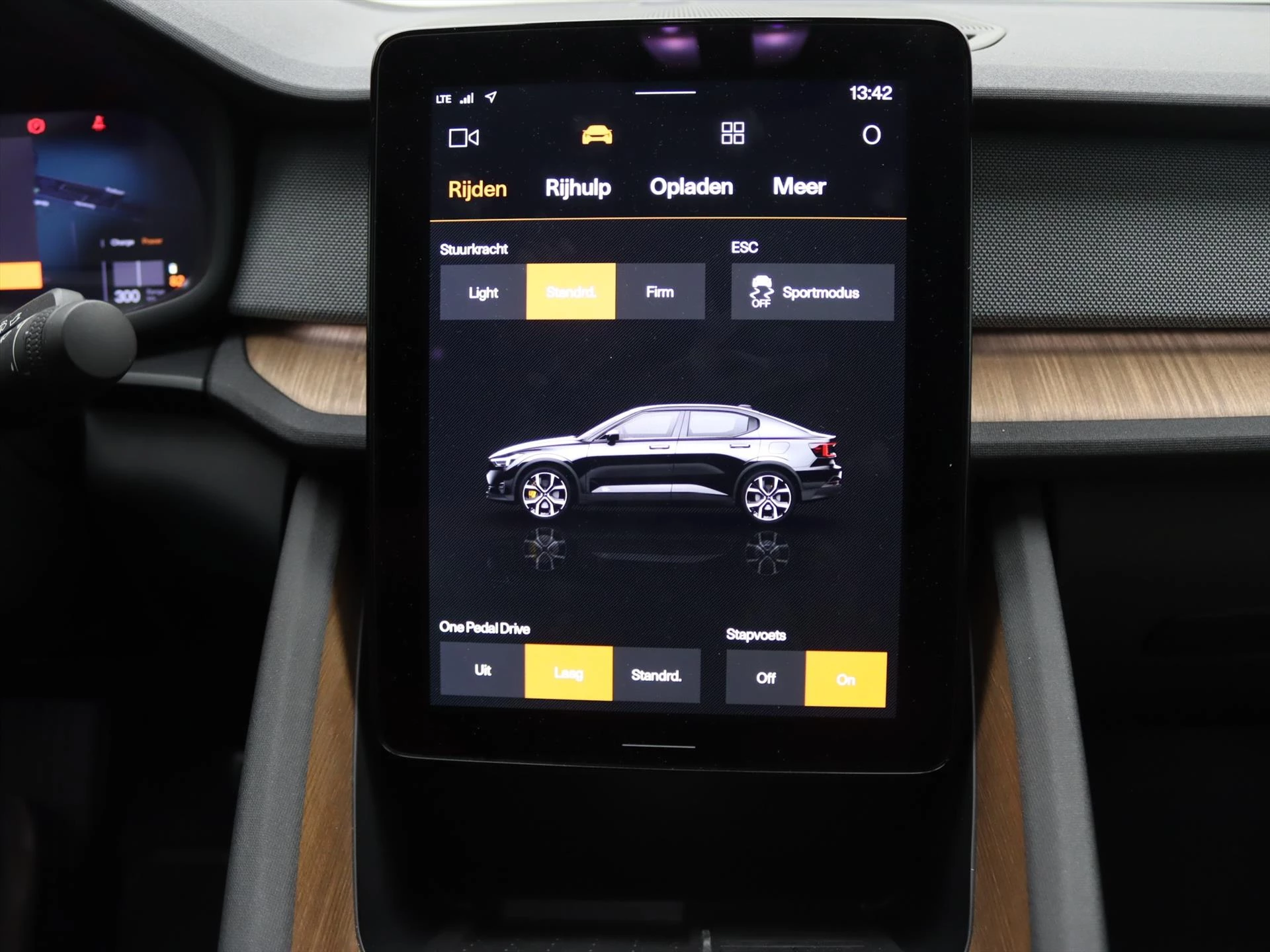 Hoofdafbeelding Polestar 2