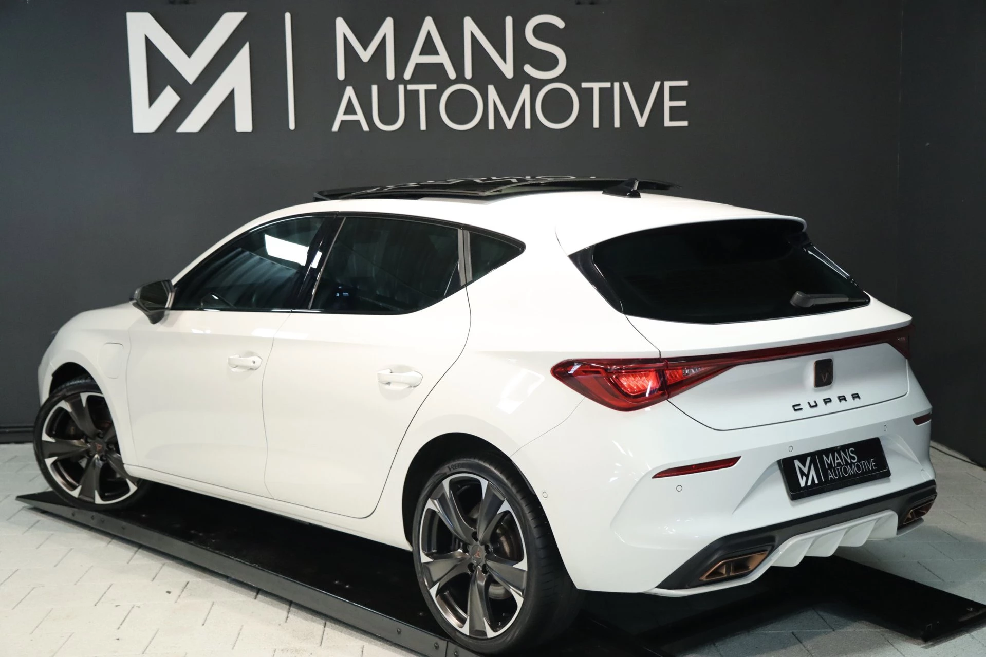Hoofdafbeelding CUPRA Leon
