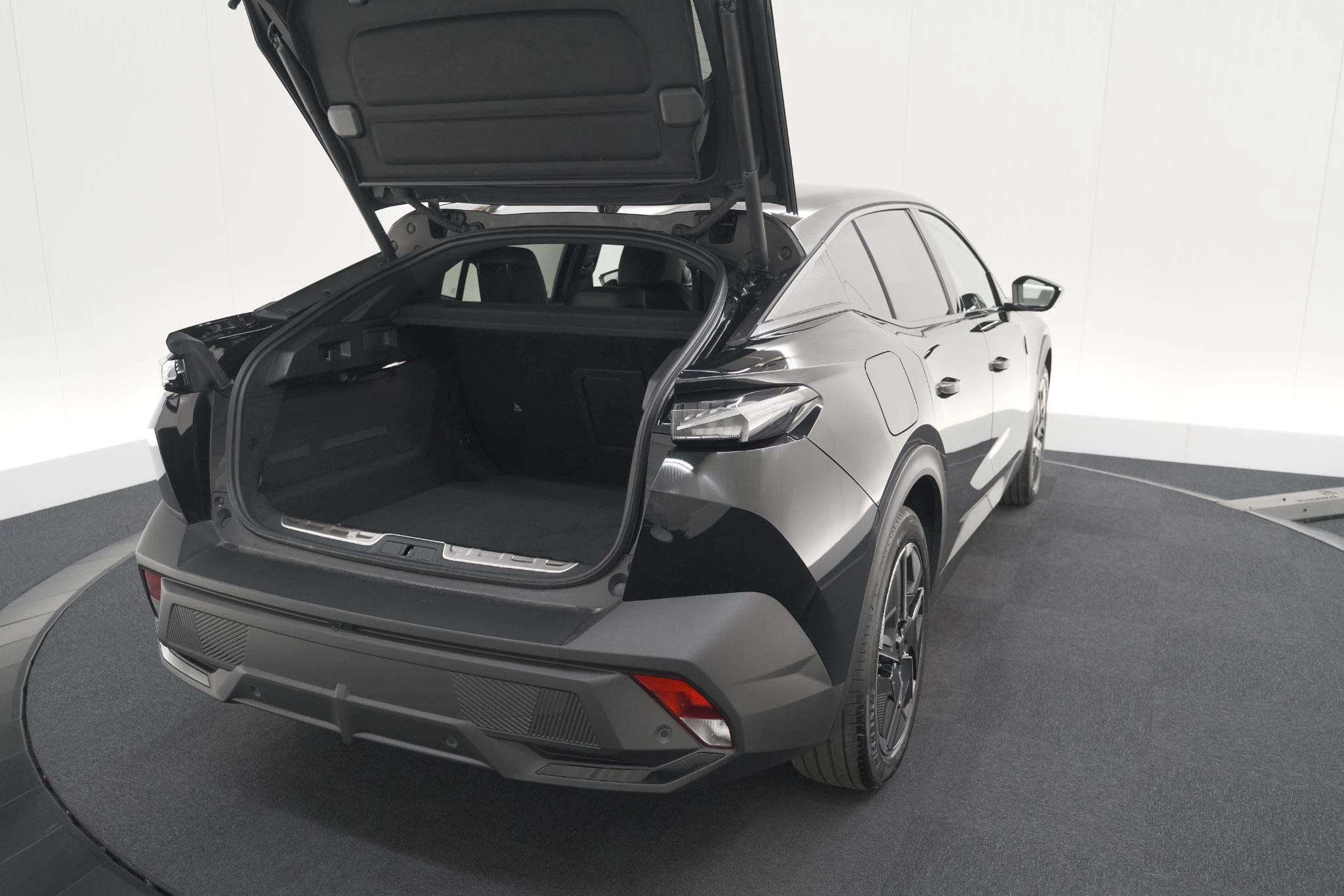 Hoofdafbeelding Peugeot 408