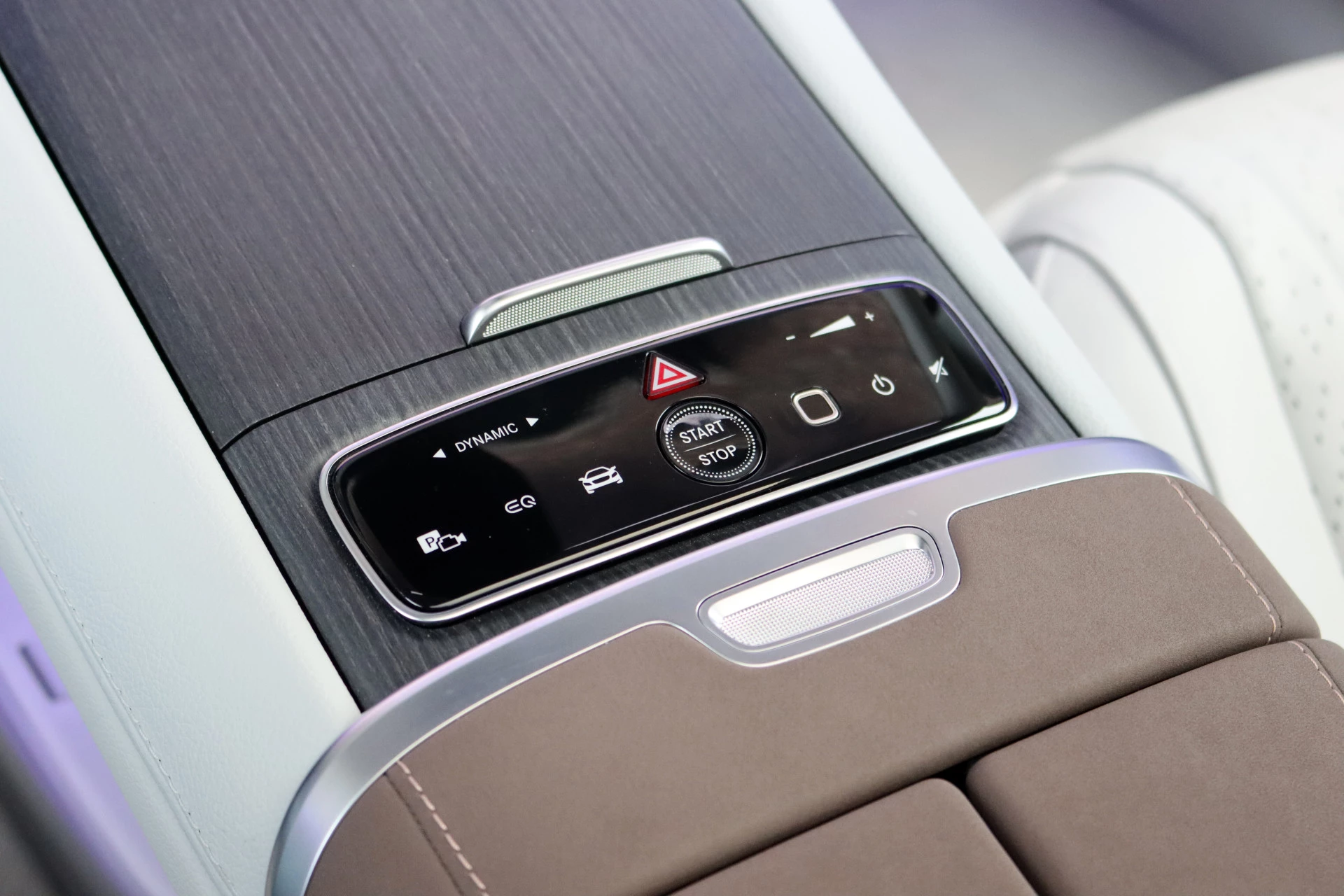 Hoofdafbeelding Mercedes-Benz EQS