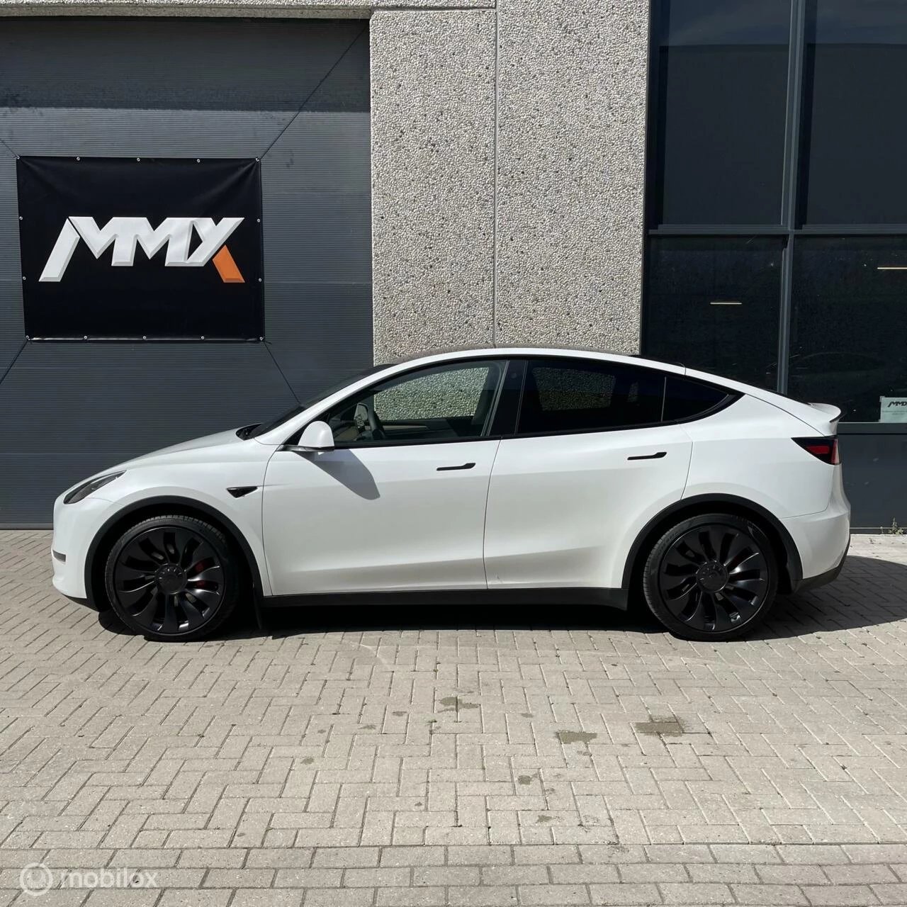 Hoofdafbeelding Tesla Model Y