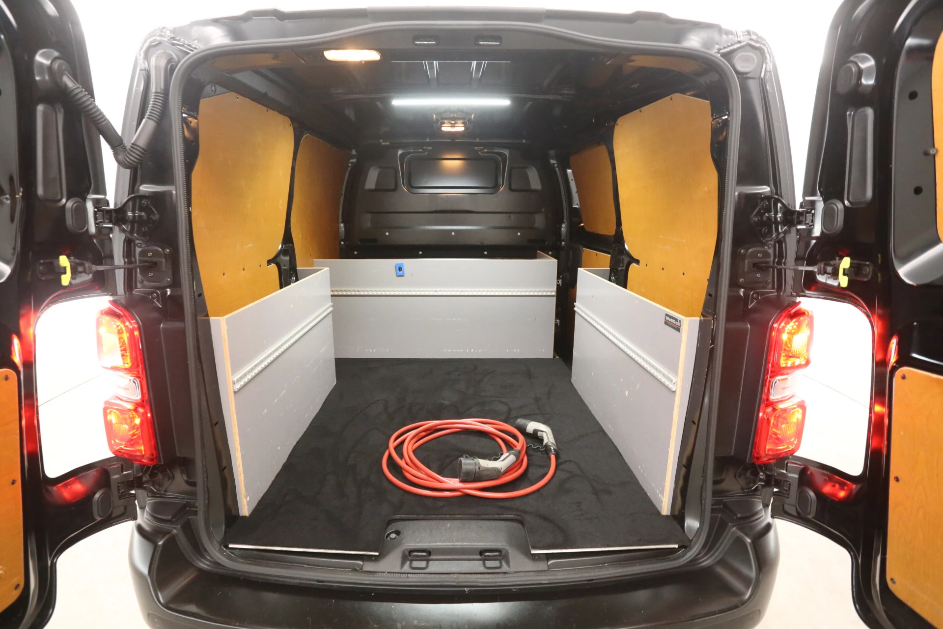 Hoofdafbeelding Peugeot e-Expert