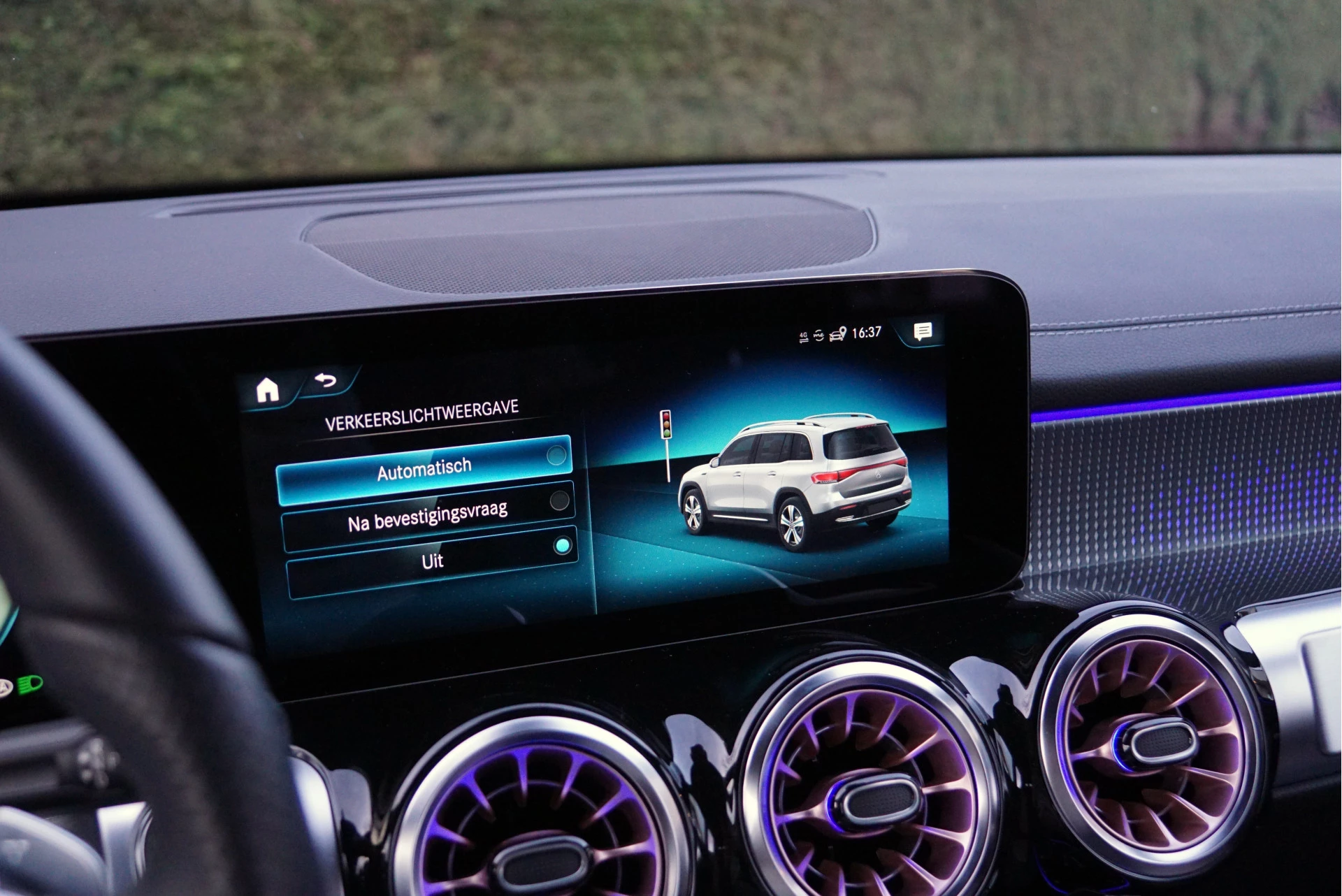 Hoofdafbeelding Mercedes-Benz EQB
