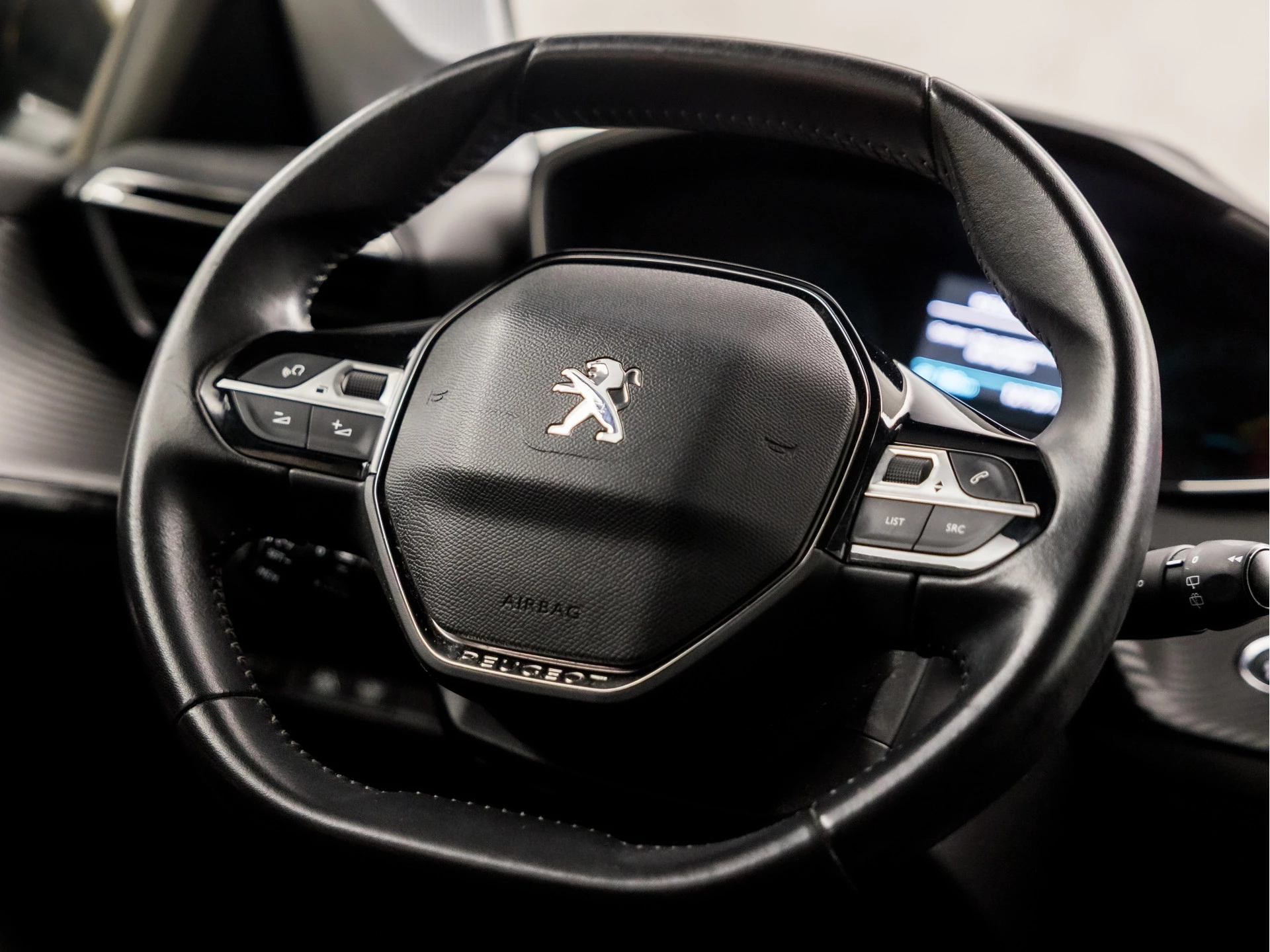 Hoofdafbeelding Peugeot e-208