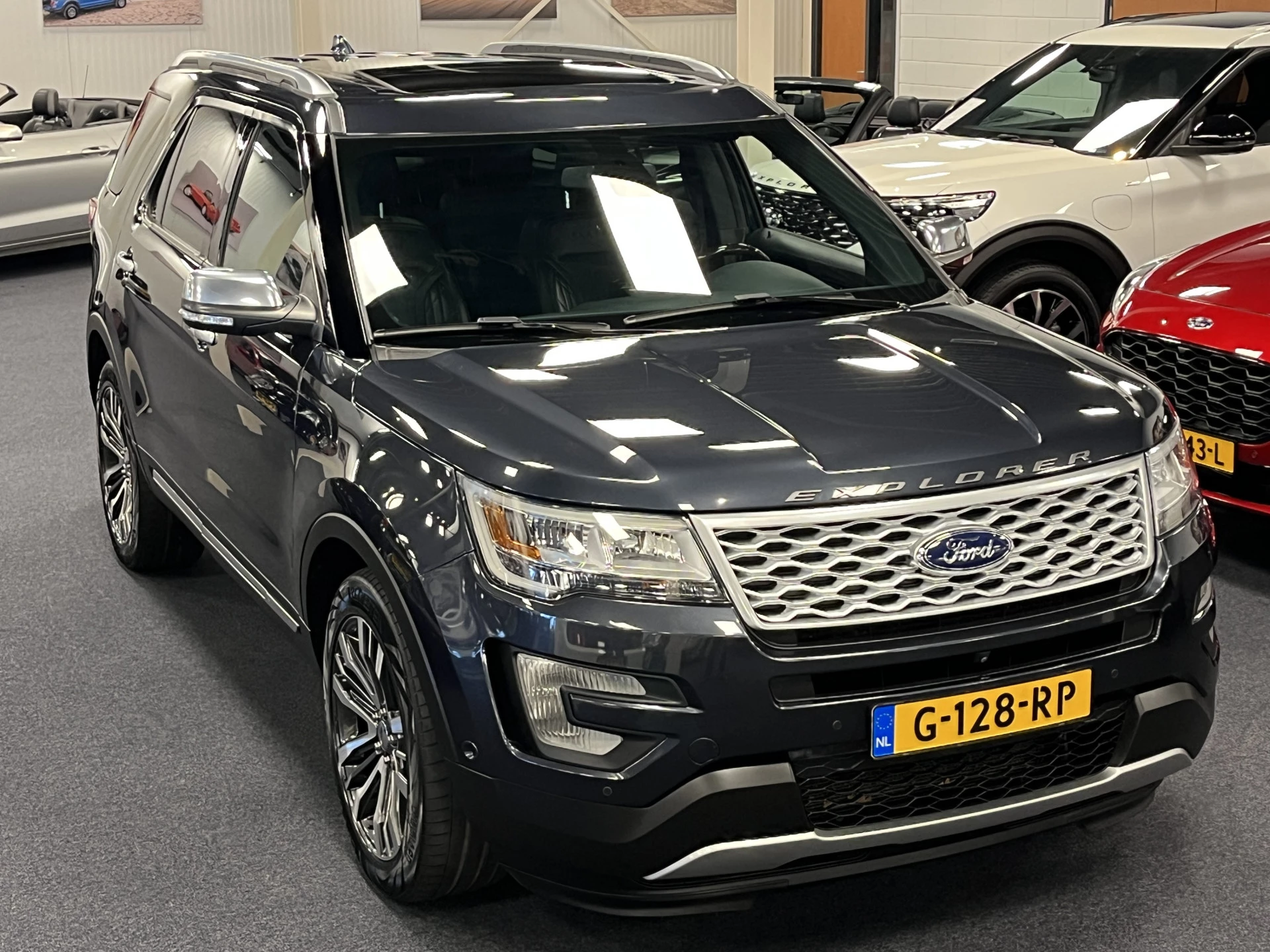 Hoofdafbeelding Ford Explorer