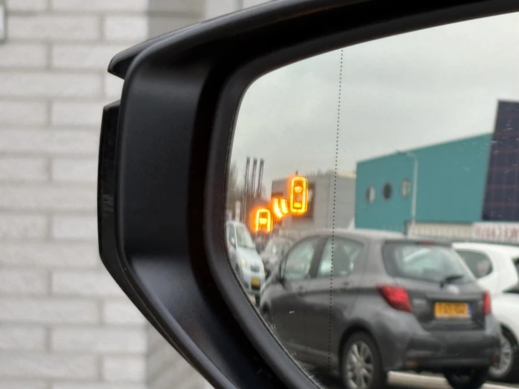 Hoofdafbeelding Lexus LBX