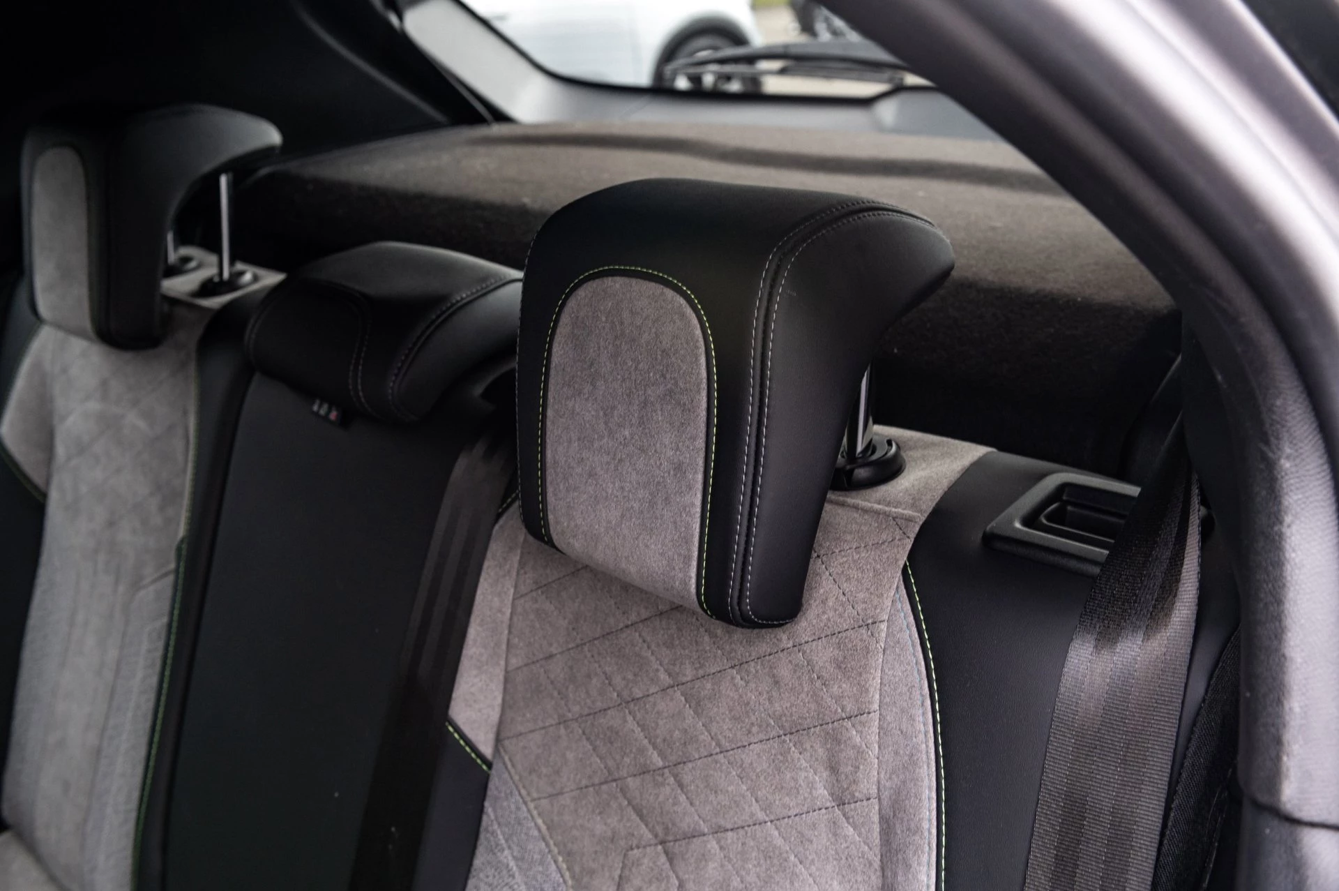 Hoofdafbeelding Peugeot e-2008