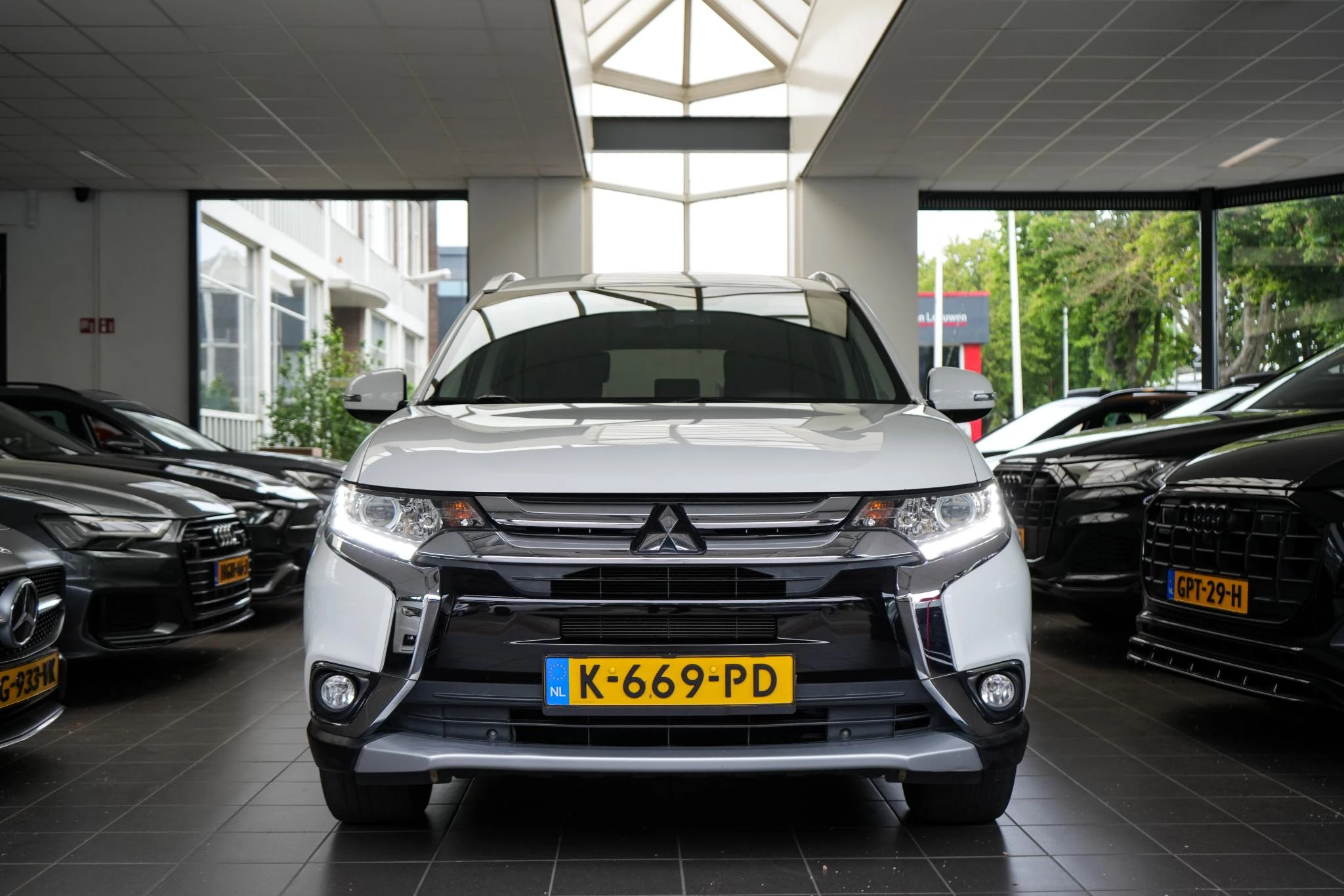 Hoofdafbeelding Mitsubishi Outlander