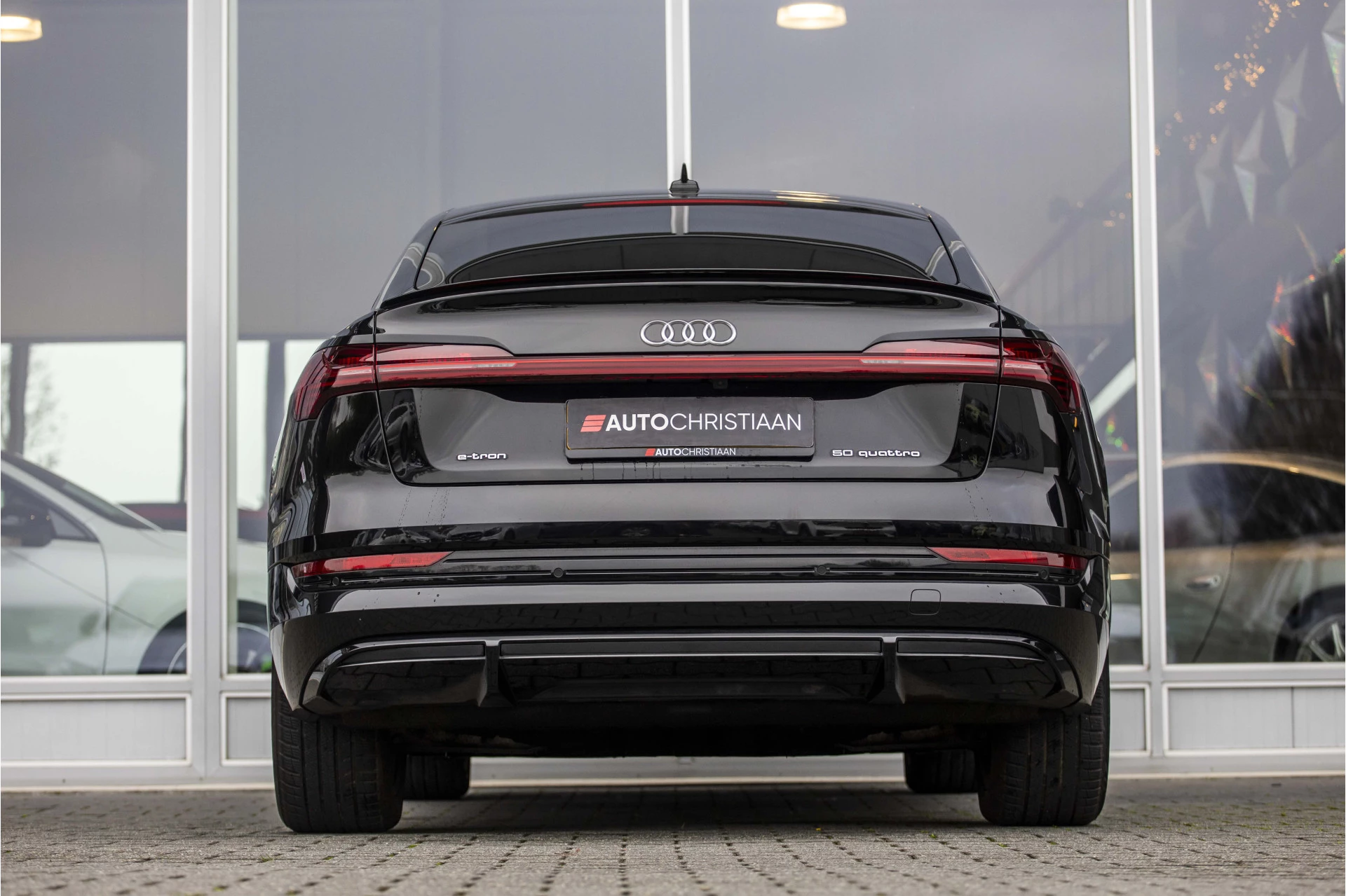 Hoofdafbeelding Audi e-tron