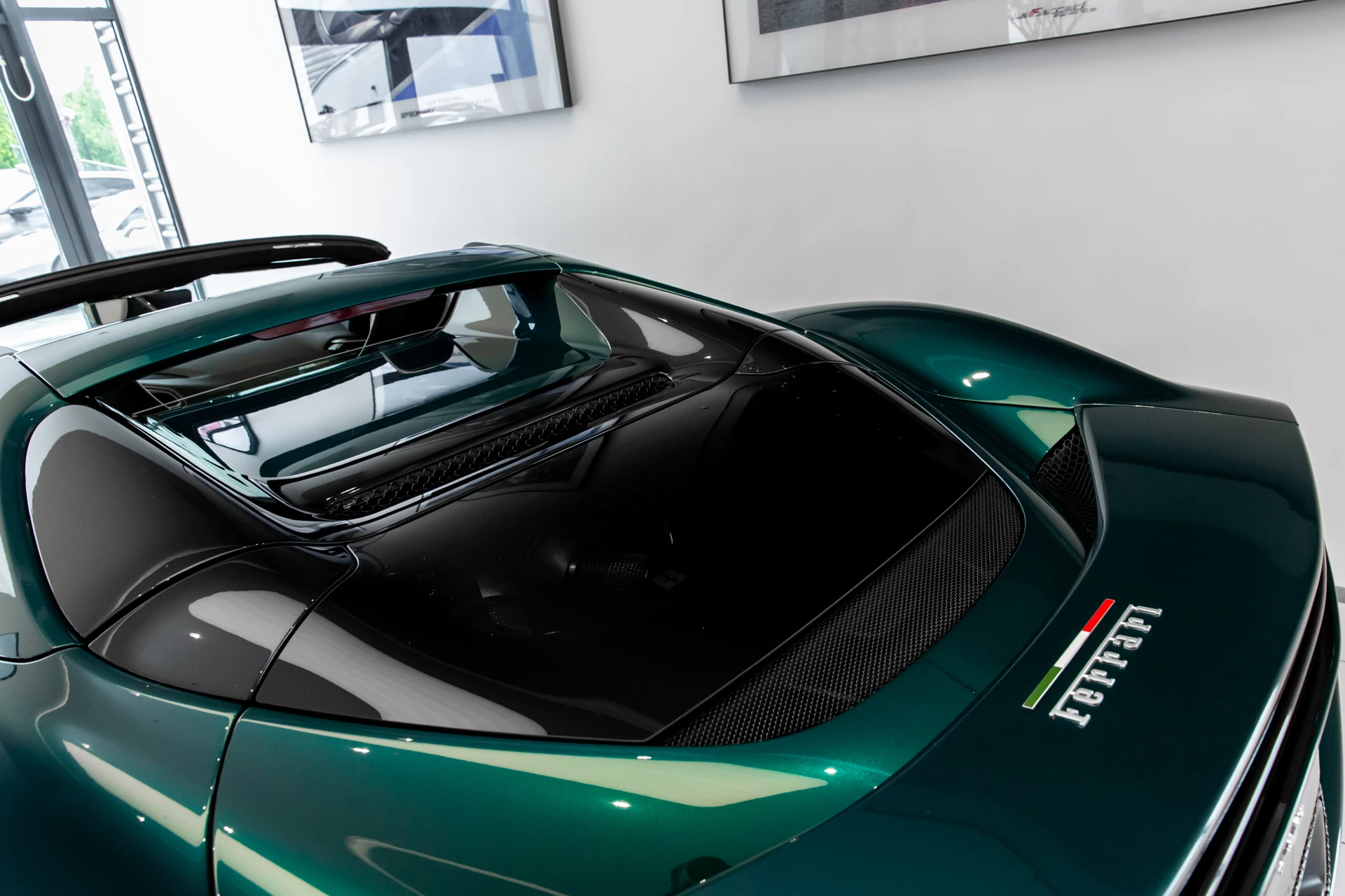 Hoofdafbeelding Ferrari 296