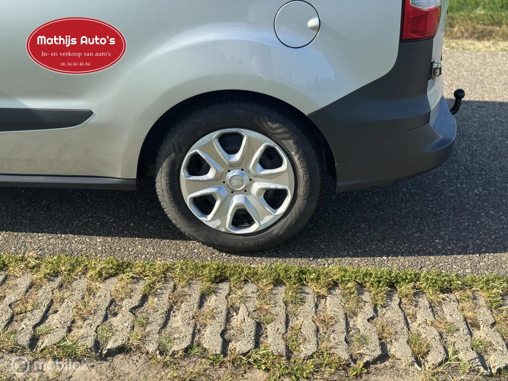 Hoofdafbeelding Ford Transit Courier