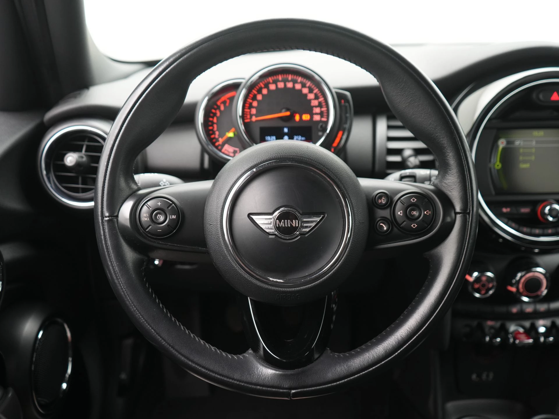 Hoofdafbeelding MINI One