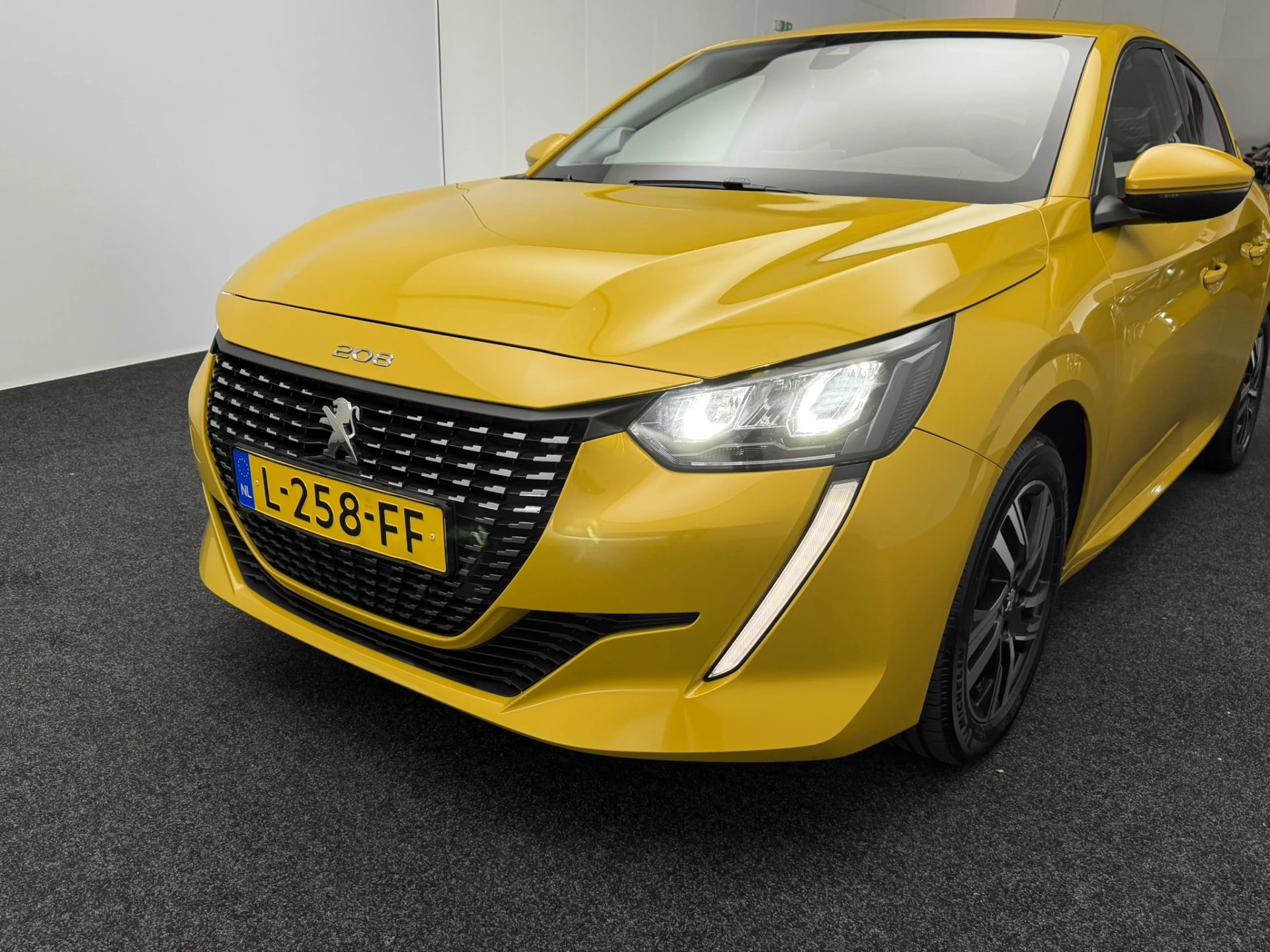 Hoofdafbeelding Peugeot 208