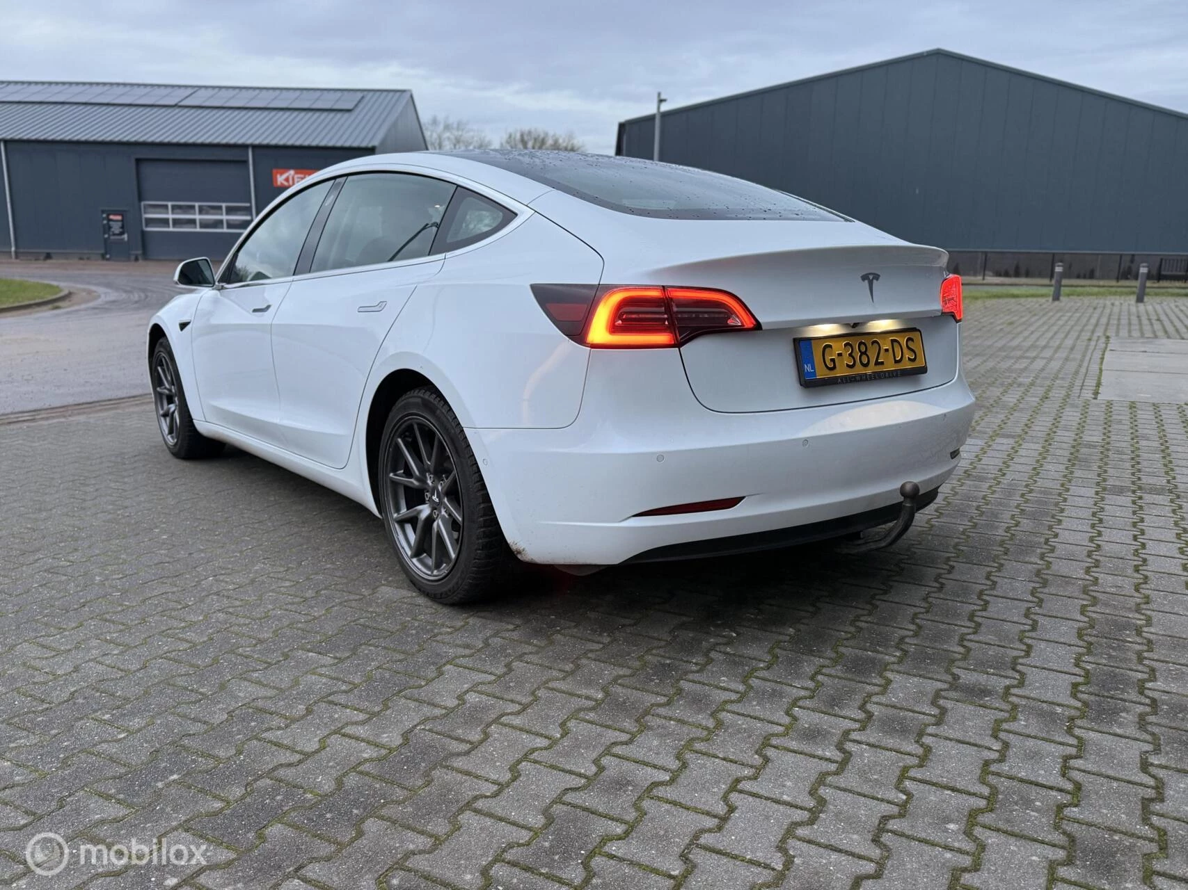 Hoofdafbeelding Tesla Model 3