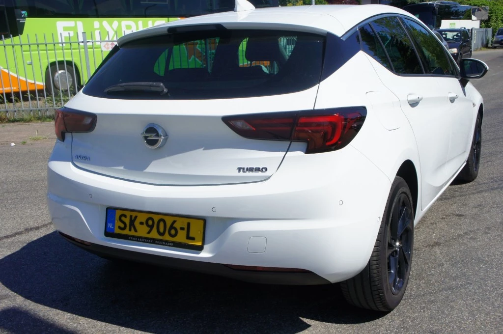 Hoofdafbeelding Opel Astra