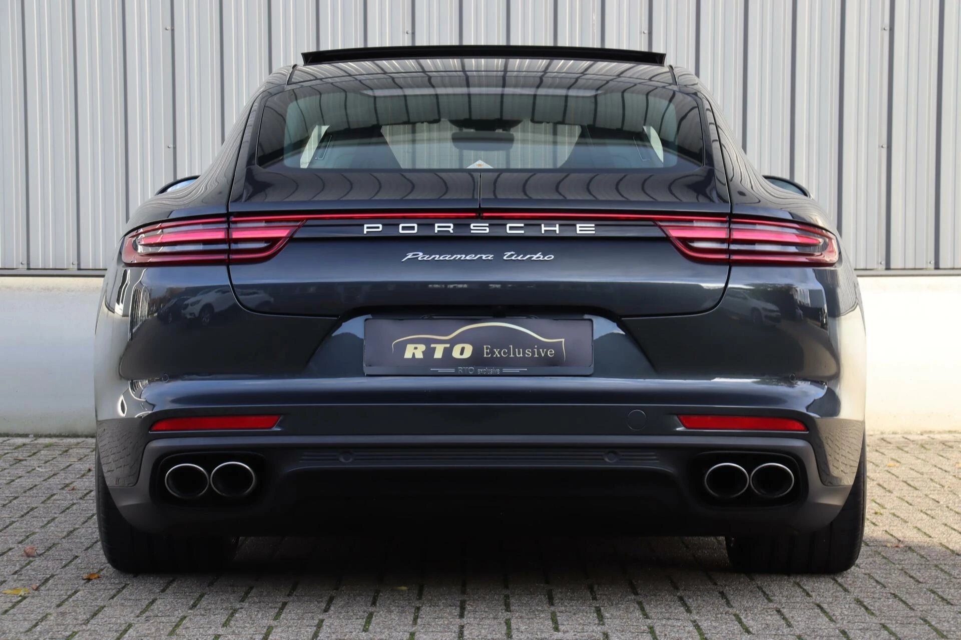 Hoofdafbeelding Porsche Panamera