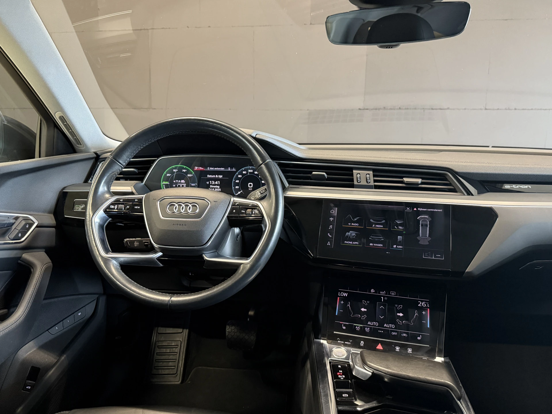 Hoofdafbeelding Audi e-tron