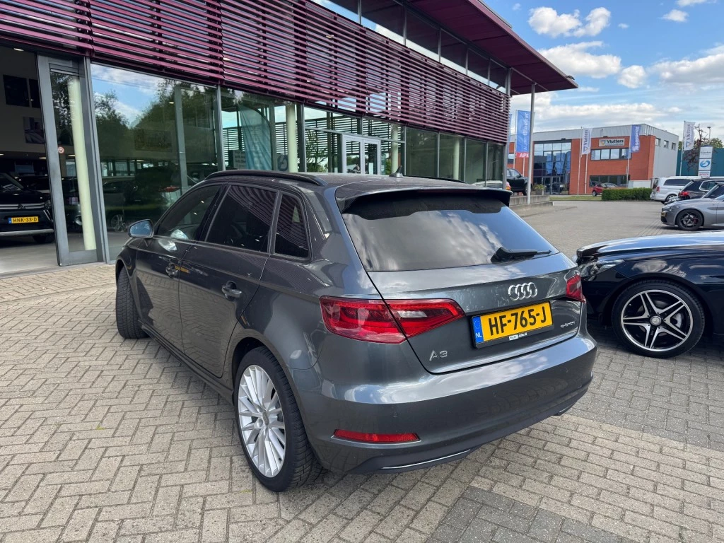Hoofdafbeelding Audi e-tron