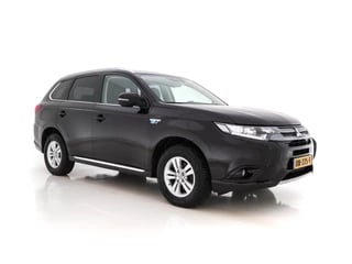 Mitsubishi Outlander 2.0 PHEV Business Edition AWD [ MODELL-2016] (INCL-BTW) *NAVI-FULLMAP | LEDER-ALCANTARA | KEYLESS | CAMERA | ECC | PDC | CRUISE | COMFORT-SEATS | 16'ALU*