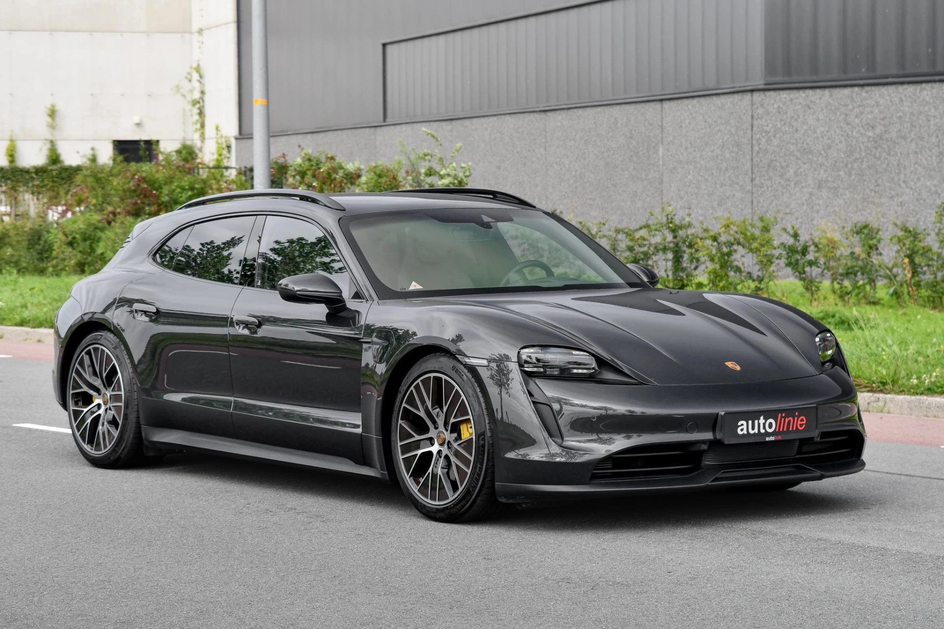 Hoofdafbeelding Porsche Taycan