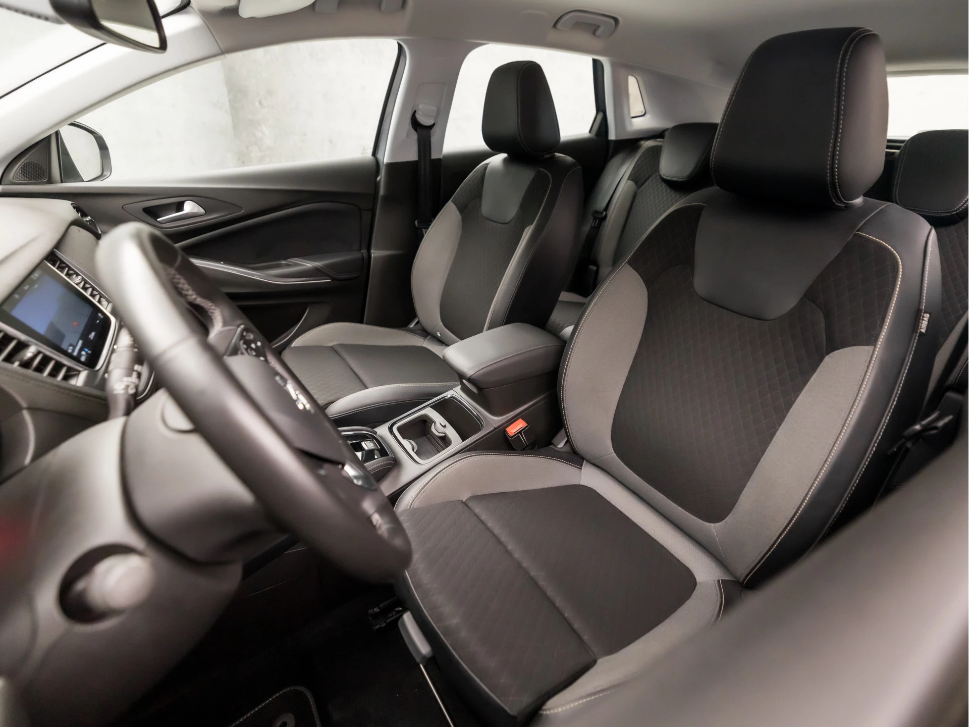 Hoofdafbeelding Opel Grandland X
