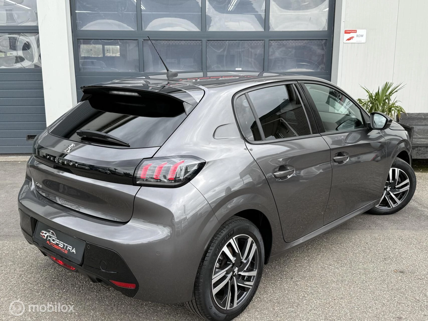 Hoofdafbeelding Peugeot 208