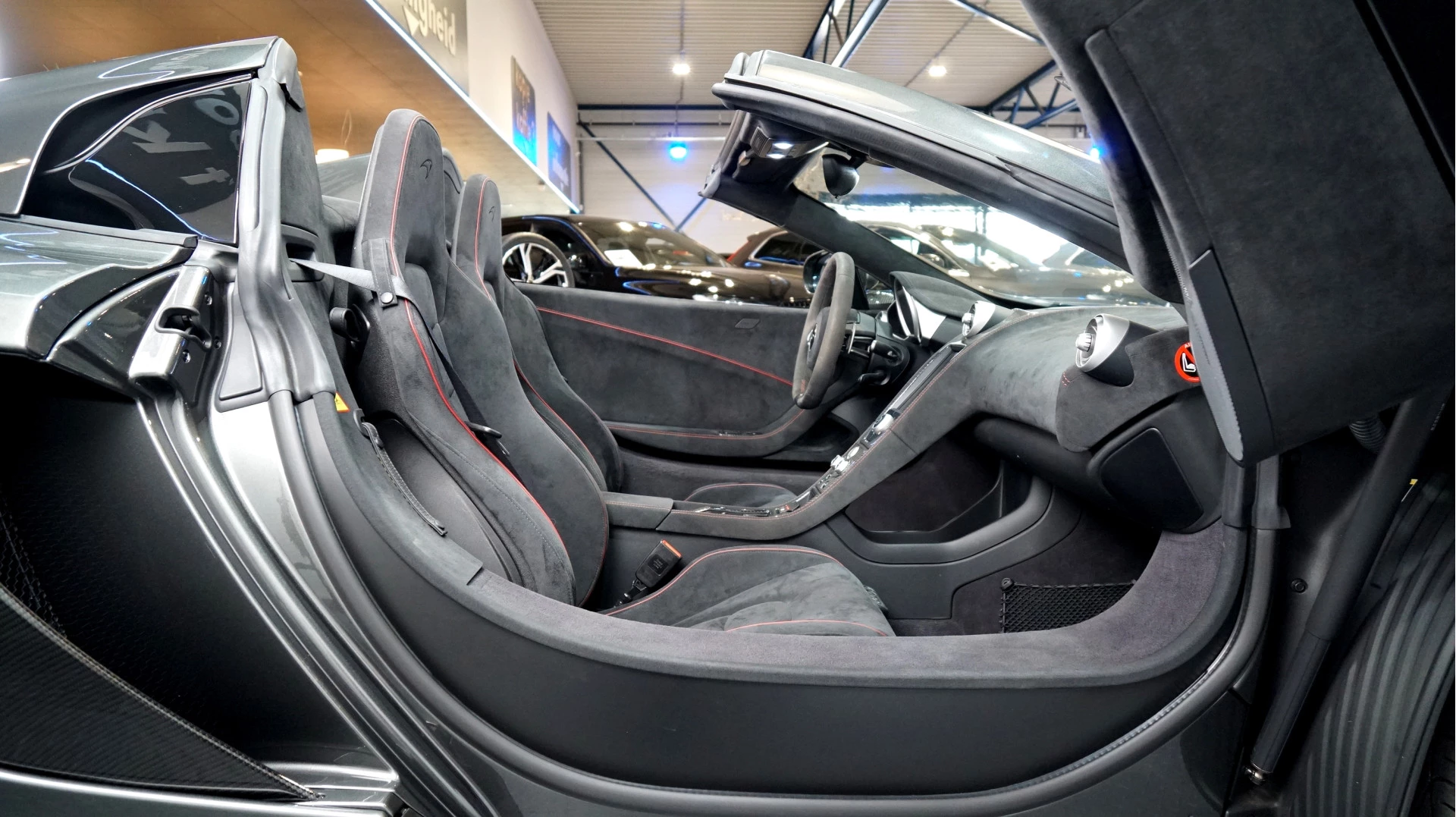 Hoofdafbeelding McLaren 650S