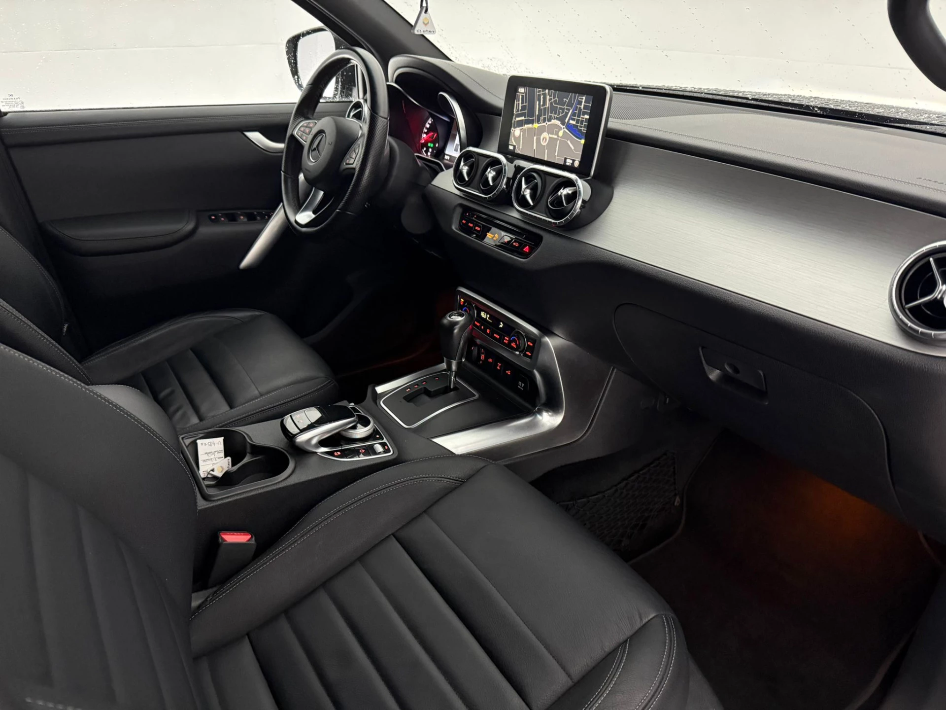 Hoofdafbeelding Mercedes-Benz X-Klasse