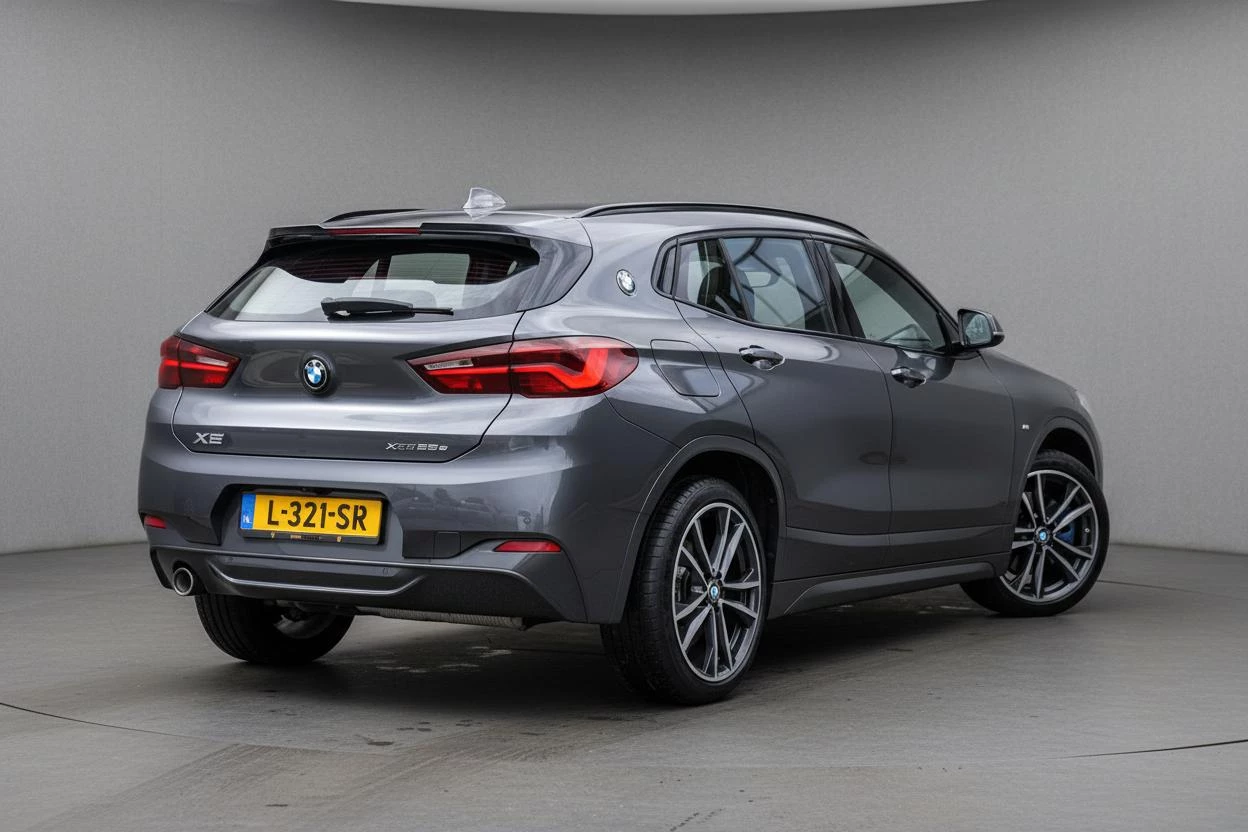 Hoofdafbeelding BMW X2