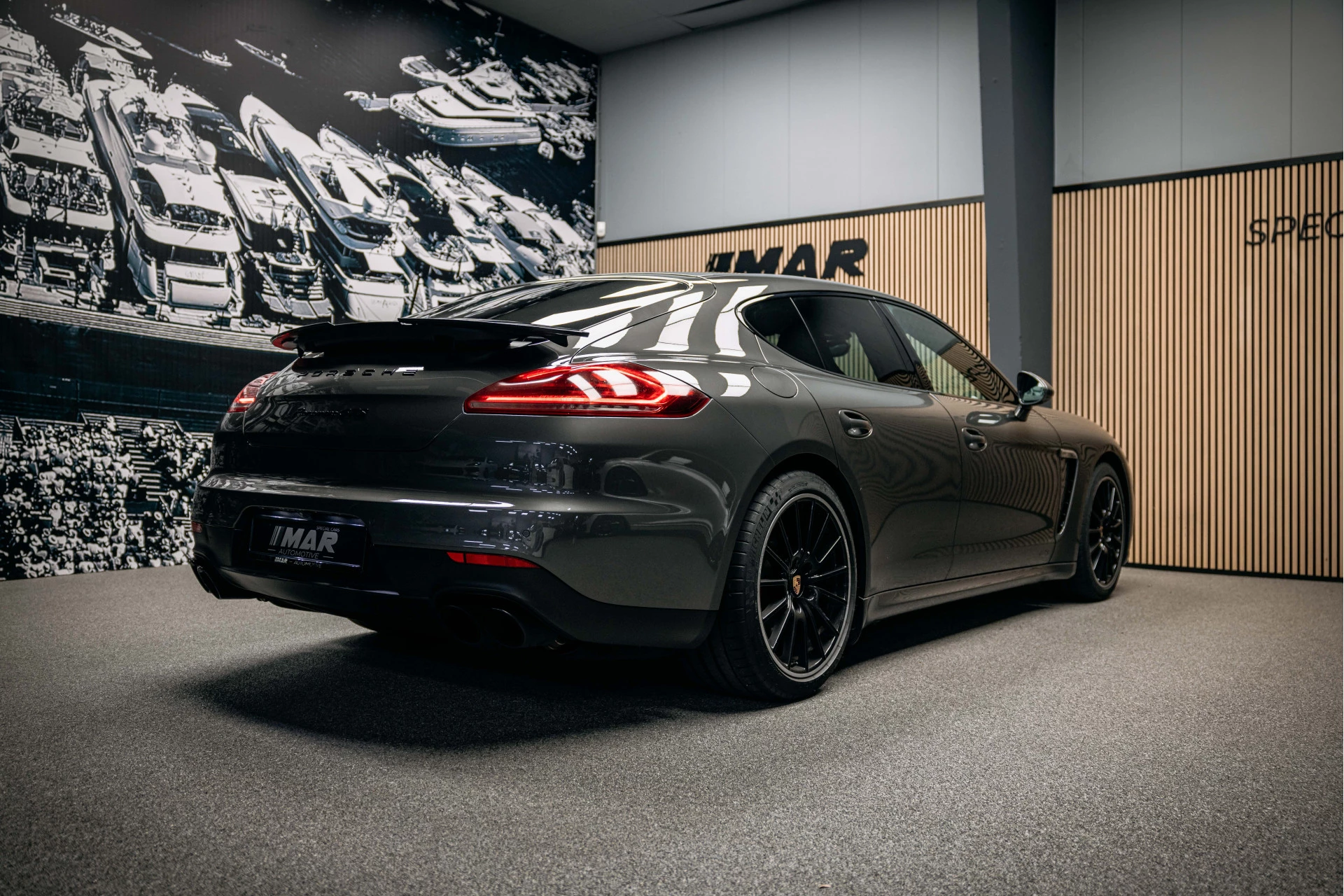 Hoofdafbeelding Porsche Panamera