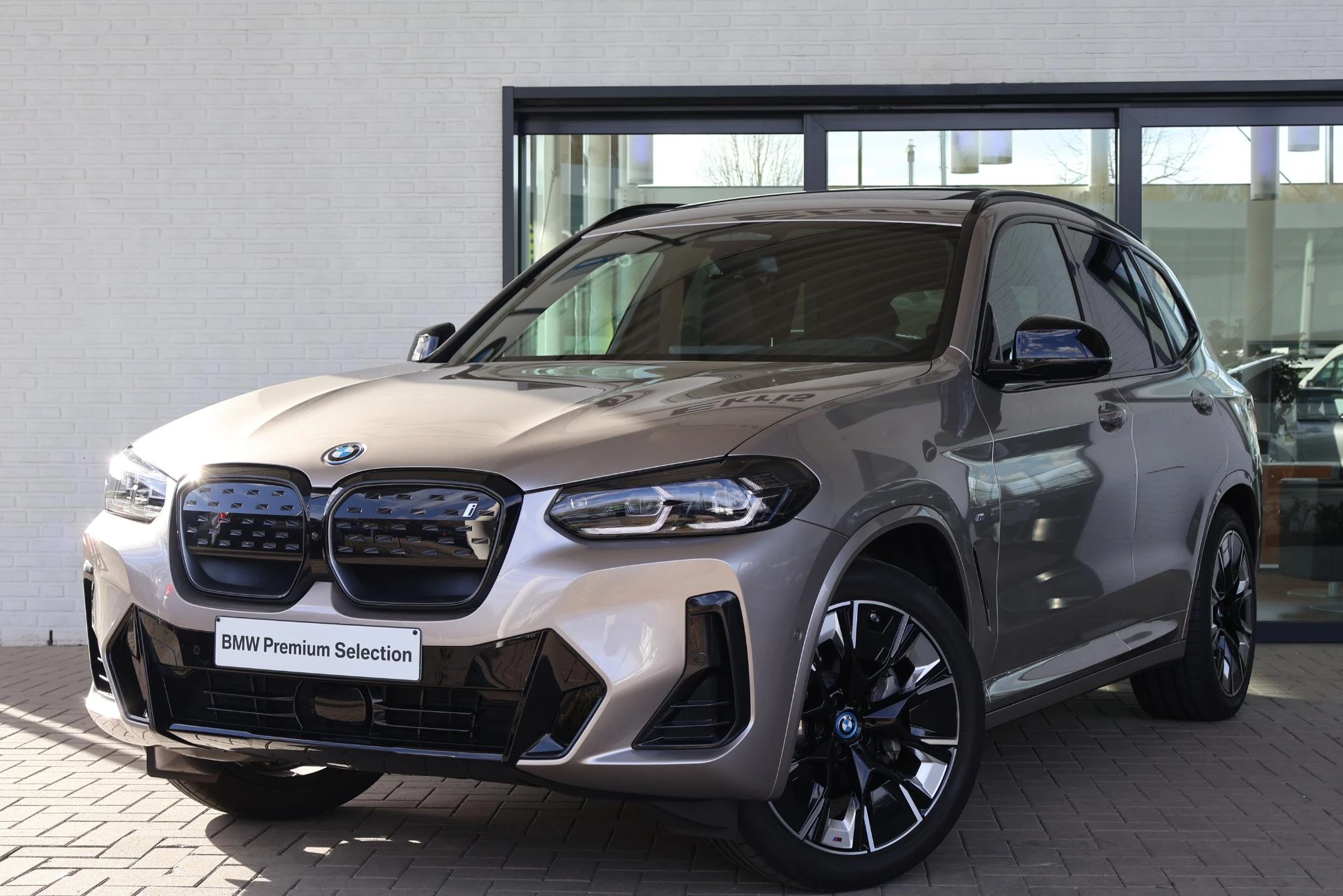 Hoofdafbeelding BMW iX3