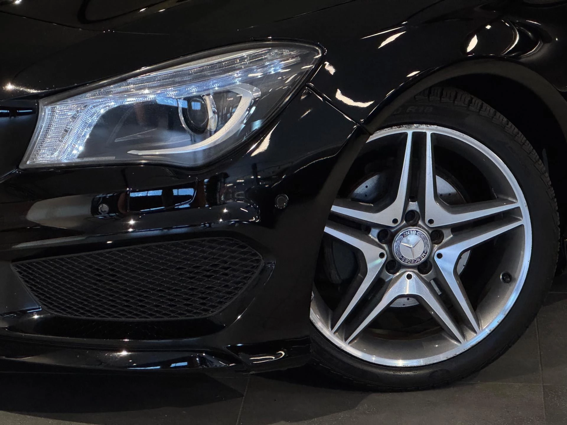 Hoofdafbeelding Mercedes-Benz CLA