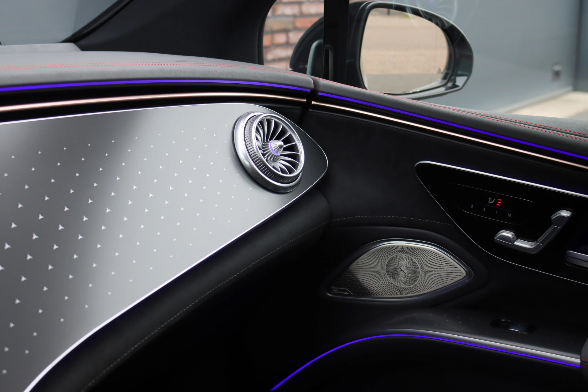 Hoofdafbeelding Mercedes-Benz EQS