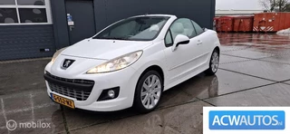 Hoofdafbeelding Peugeot 207 Peugeot 207 CC 1.6 VTi Griffe