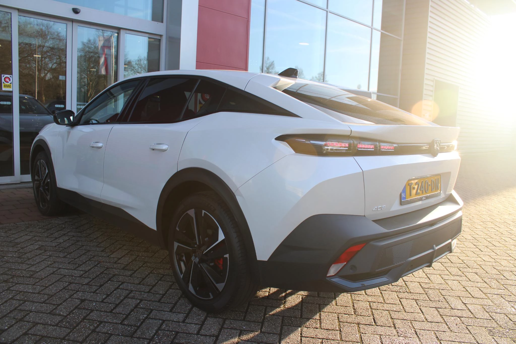 Hoofdafbeelding Peugeot 408