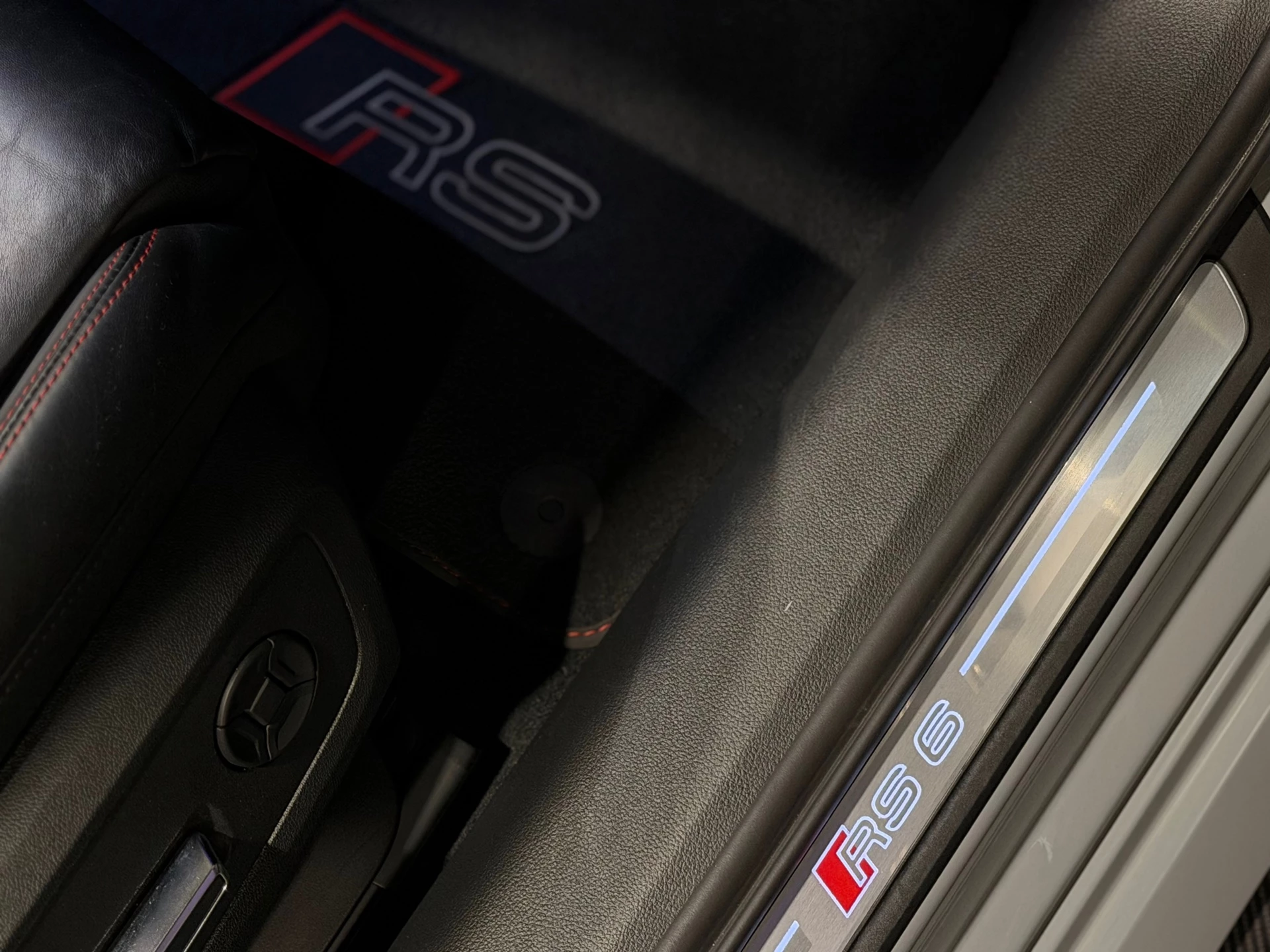 Hoofdafbeelding Audi RS6