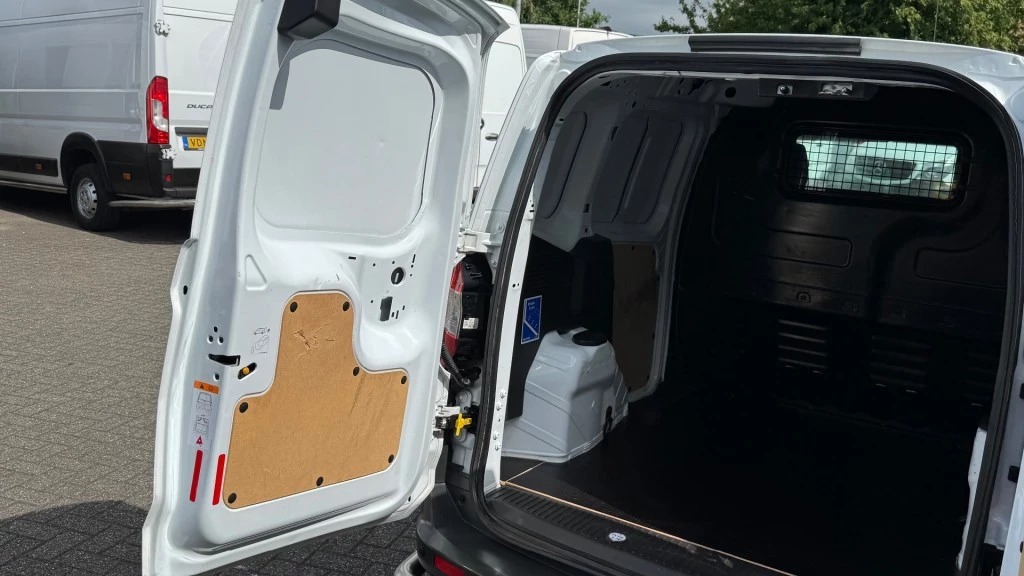 Hoofdafbeelding Ford Transit Courier