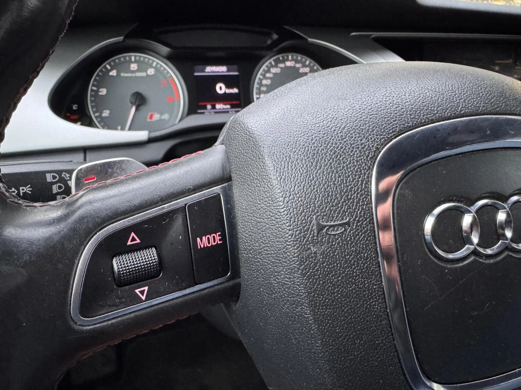 Hoofdafbeelding Audi S4