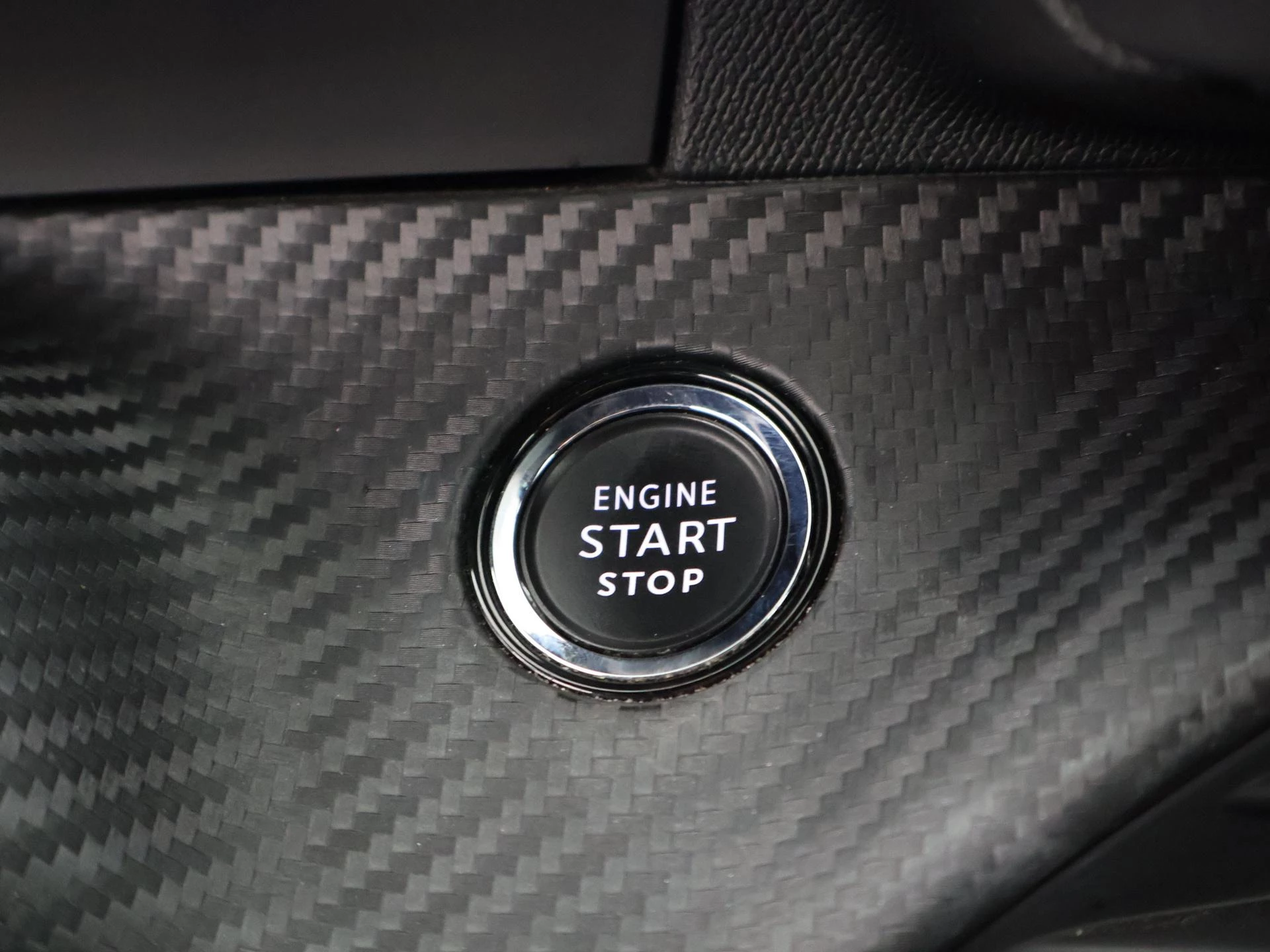 Hoofdafbeelding Peugeot e-2008