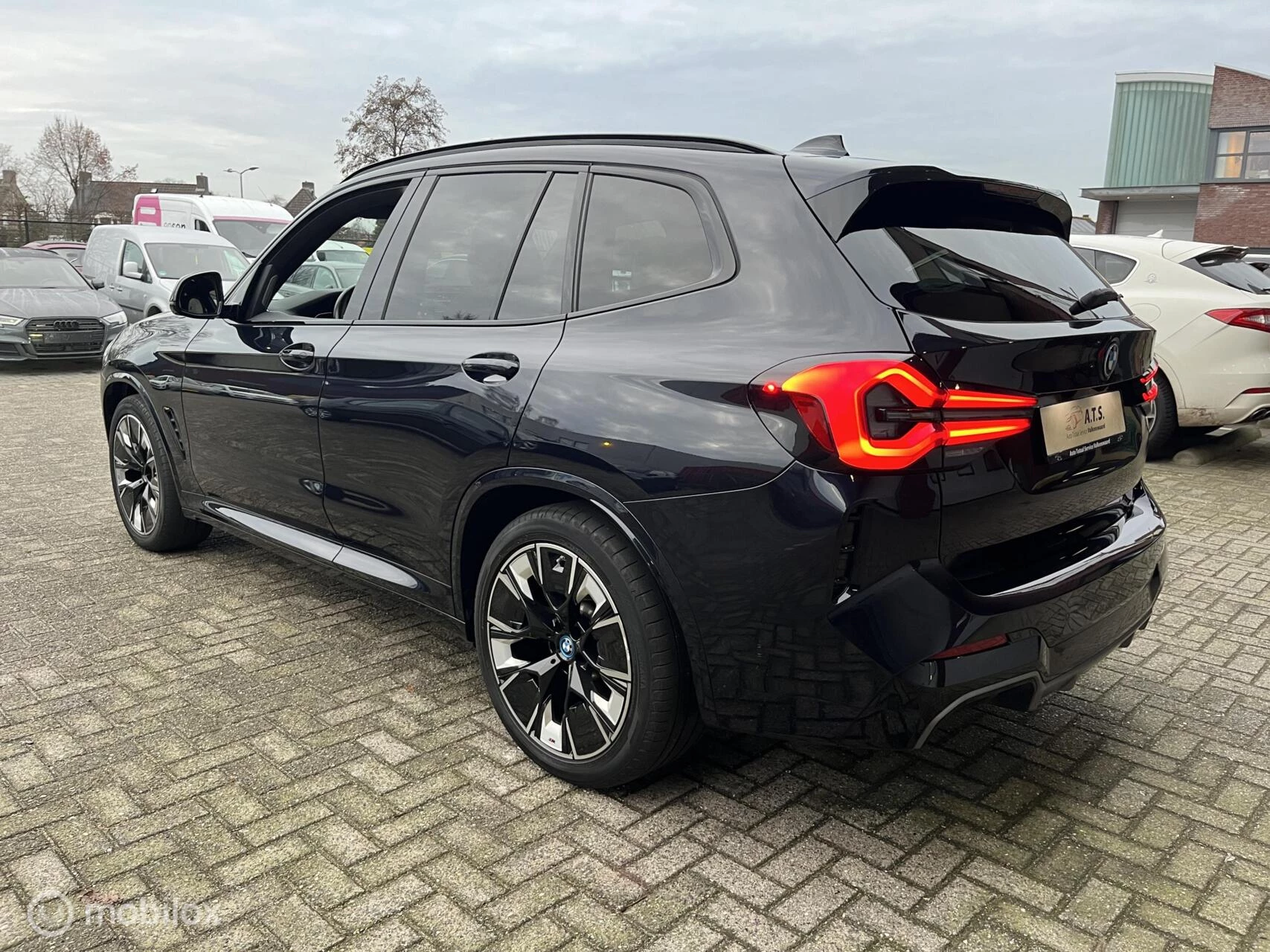 Hoofdafbeelding BMW iX3